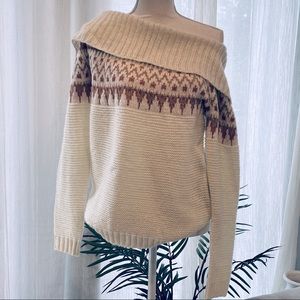 Maurices Sweater, off the shoulder NWOT. Size M